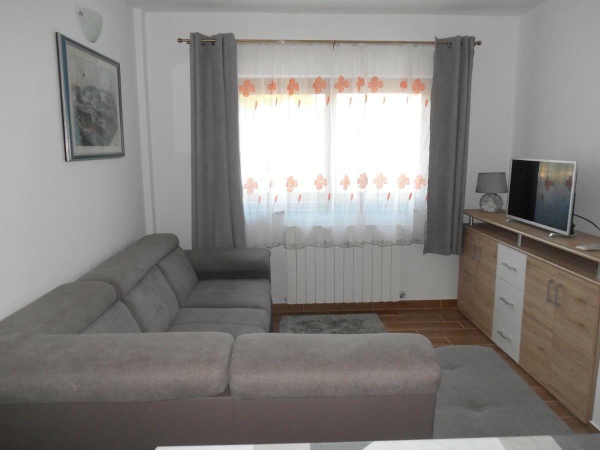 Miadea Rovinjsko Selo Exterior foto