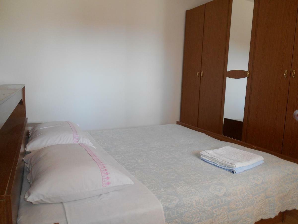Miadea Rovinjsko Selo Exterior foto