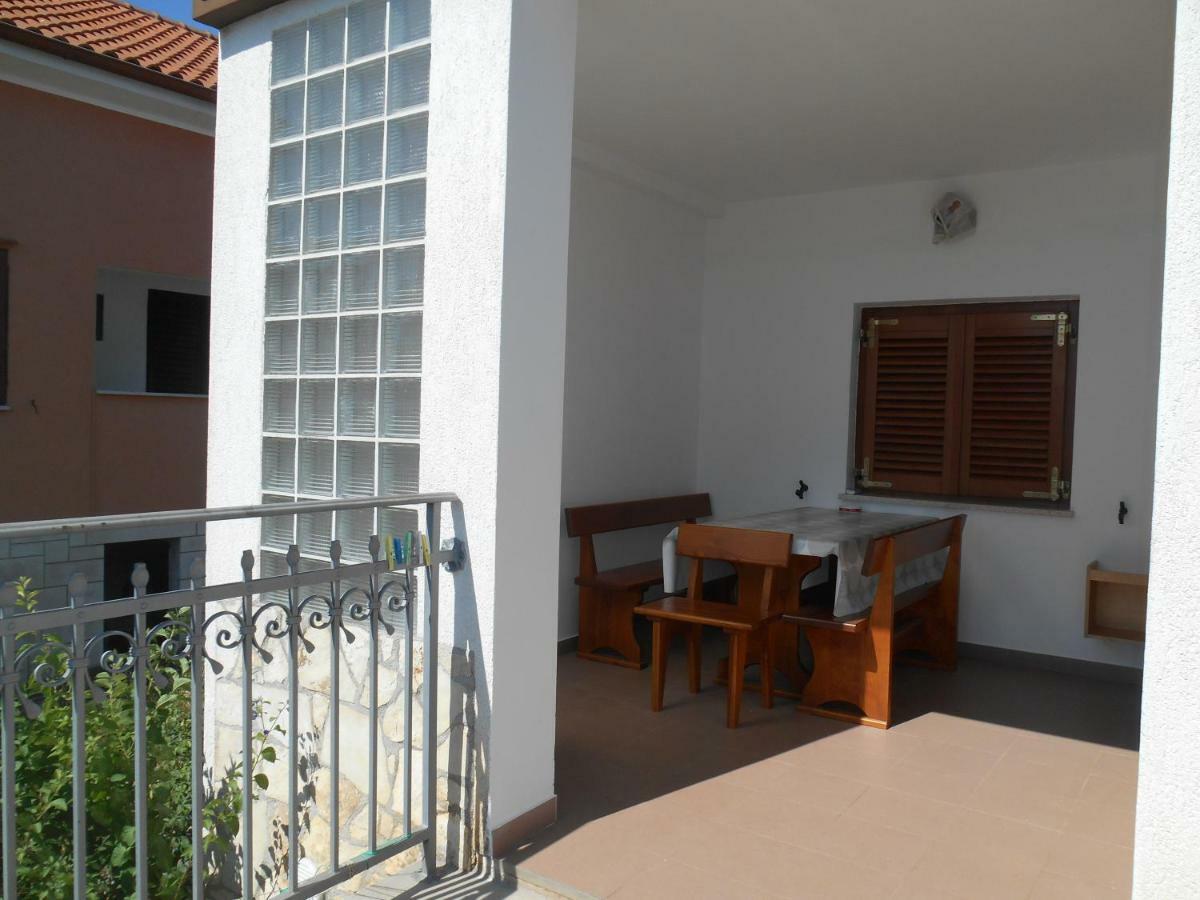 Miadea Rovinjsko Selo Exterior foto