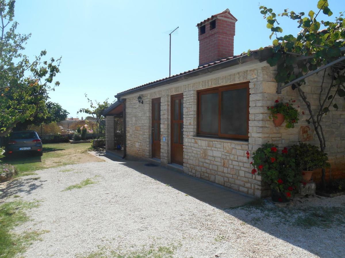 Miadea Rovinjsko Selo Exterior foto